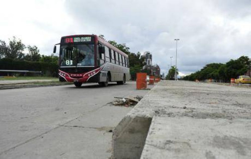 El inicio de la obra del carril S�lo Bus en Col�n est� pr�cticamente descartado