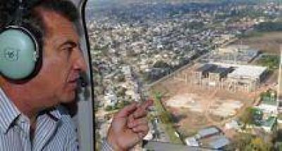 Quieren saber en qu� viaja Urribarri
