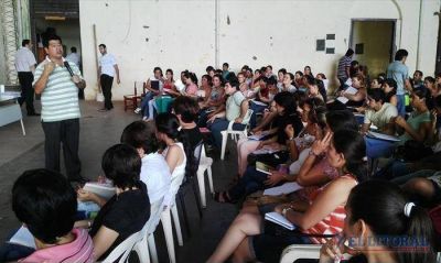 Capacitan en lengua guaran� a docentes para facilitar la ense�anza en las aulas