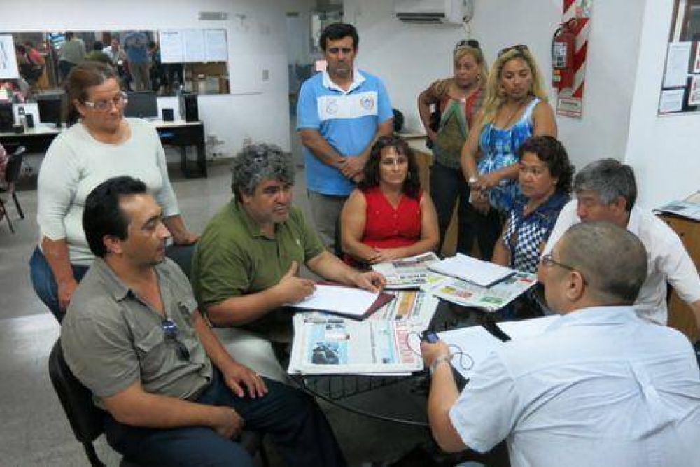 Agrupaci�n comunal reclama difusi�n de Convenio Colectivo