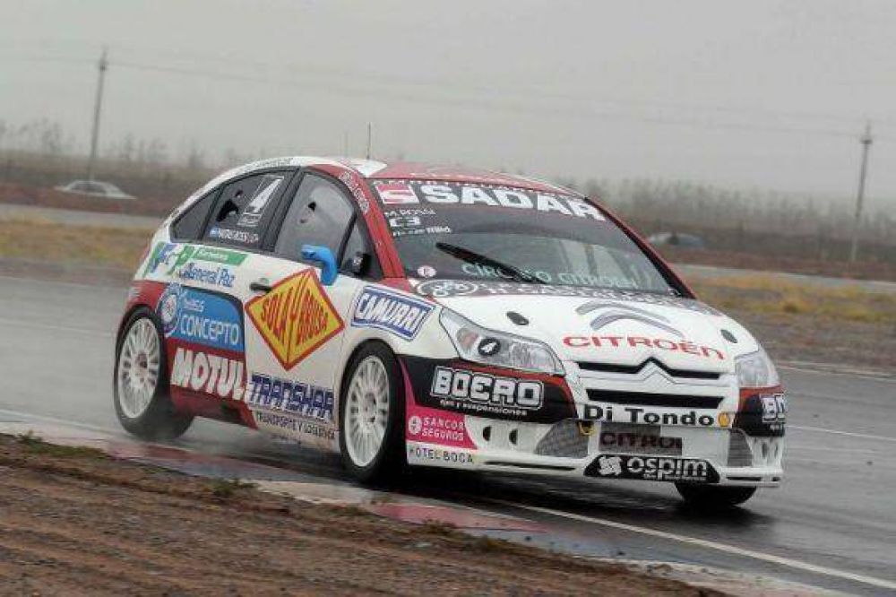 Rossi mantiene el liderazgo en el Turismo Nacional