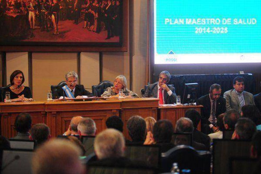 Presentan el Plan Maestro de Salud en la Legislatura