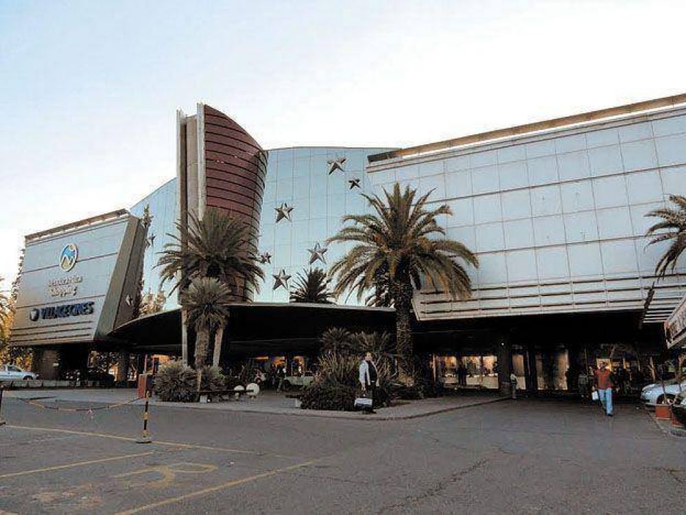 Dinkarville Docenas Disparo Mendoza Plaza Shopping, el que más facturó del interior del país