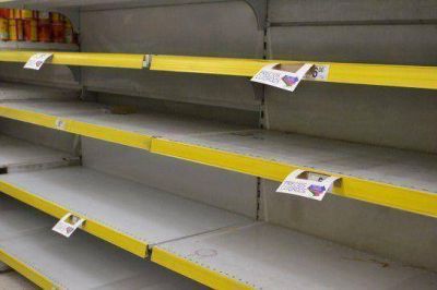 Due�os de s�pers chinos piden mejor abastecimiento