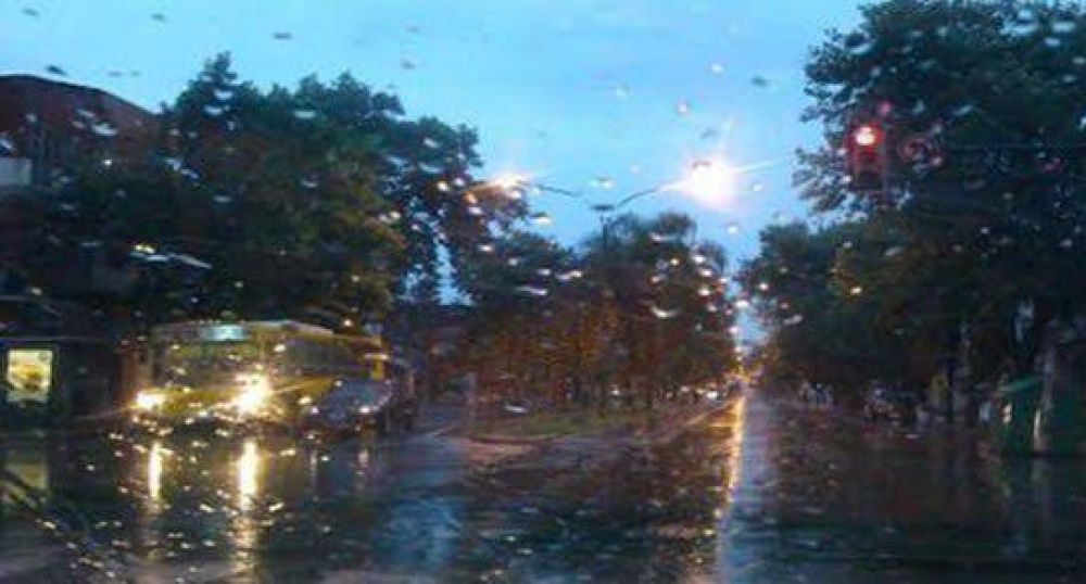 Sigue el alerta por tormentas fuertes