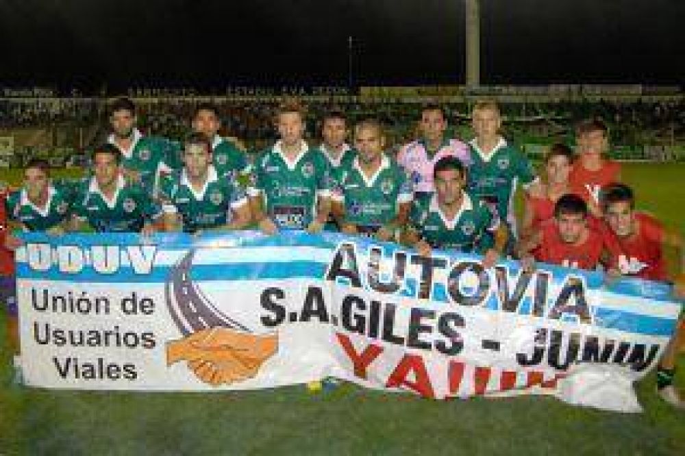 Sarmiento perdi� en su estadio con Instituto por 3 a 1