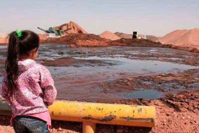 R�o Colorado: se da�aron ca�er�as pero los derrames de petr�leo no llegaron al agua