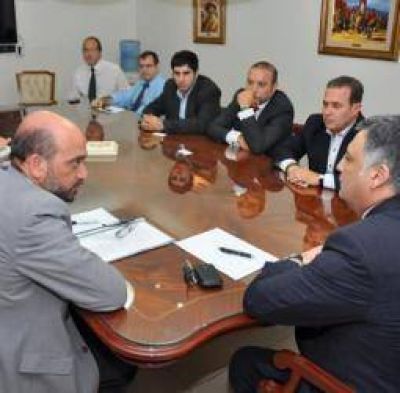 Lanzar�n l�nea de cr�ditos blandos para productores riojanos