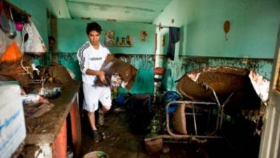 Un temporal de viento y lluvia dej� evacuados y muchos da�os