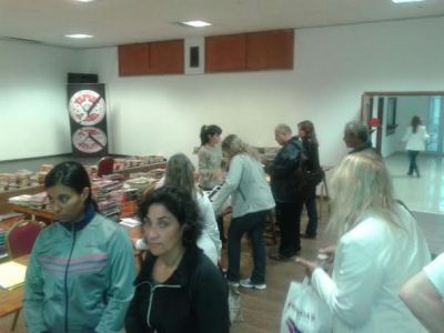 Hasta Semana Santa funciona Bolsa del Libro de los casineros