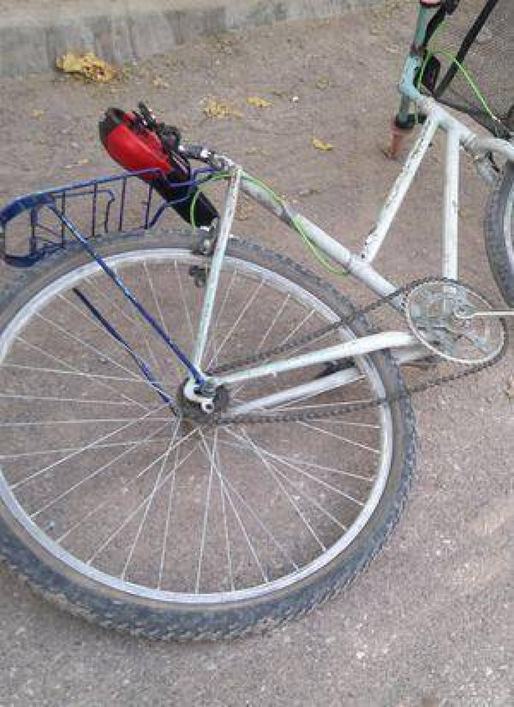 Remisero atropell� a un hombre en bicicleta y lo mat�