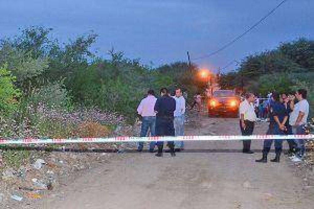 Habla el padre del pr�fugo: "tengo miedo de que mi hijo aparezca en un bald�o, muerto como Luisito"