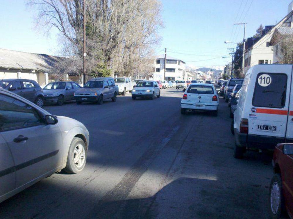1 auto cada 2 habitantes: Bariloche tiene una poblaci�n estable de 75.000 autos