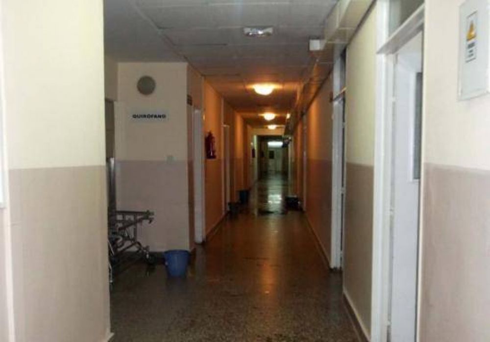 Serios problemas en el hospital de Catriel por la lluvia