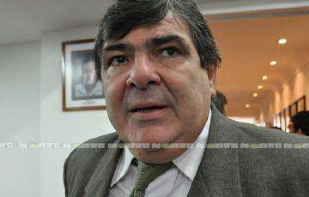 Peche: �Los chaque�os ya est�n empezando a cambiar de caballo�