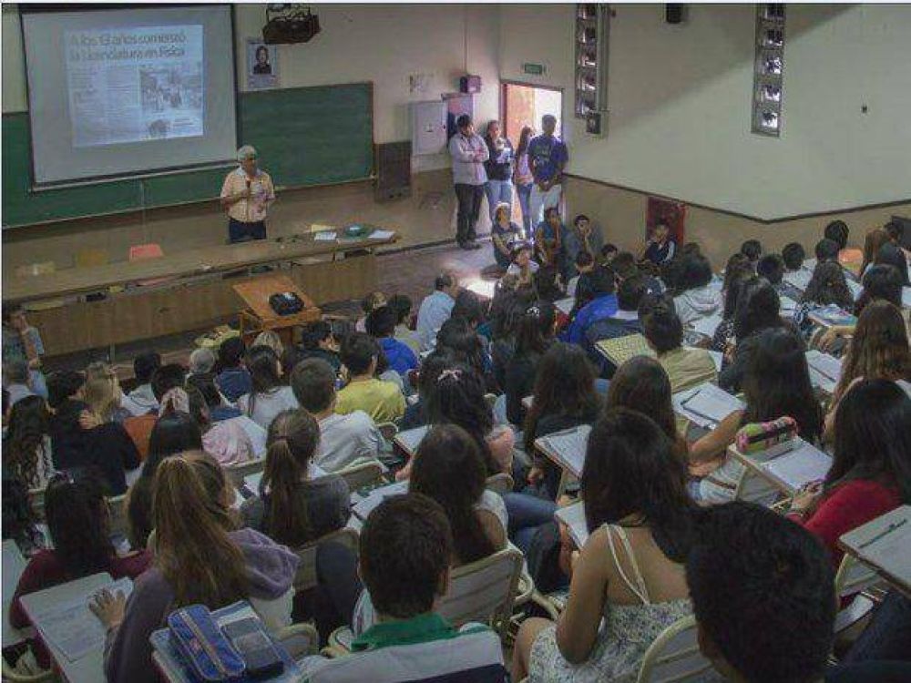 �F�sica al alcance de todos�, a sala llena