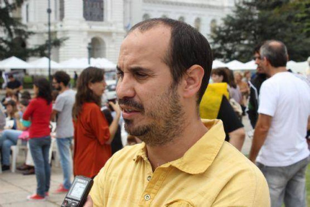 Gast�n Crespo: �Las obras que no realizan los gobiernos las terminan pagando los vecinos hasta con su vida�