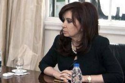 Cristina recibe a Parrilli en la residencia de Olivos