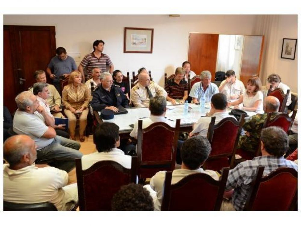 Por las fuertes lluvias se reuni� la Junta Municipal de Protecci�n Civil