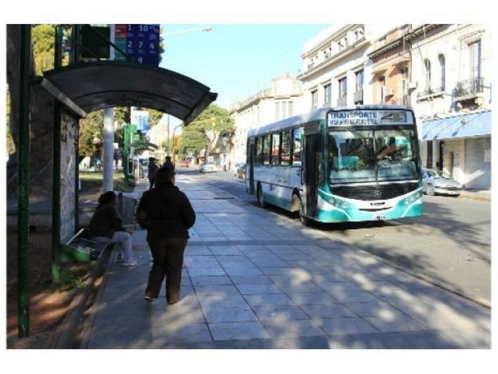 La UTA adhiere al paro general y el jueves no circular�n los colectivos