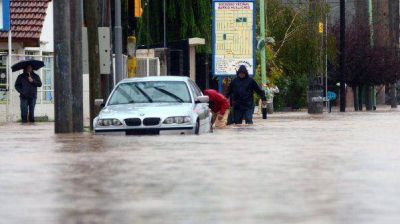Neuqu�n: un muerto y m�s de 1.300 evacuados por el temporal