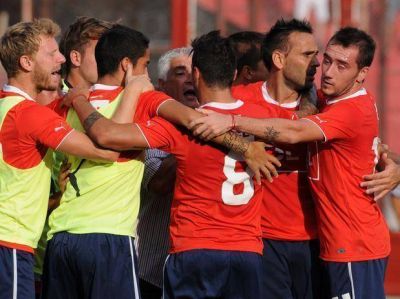 Con mayor�a de suplentes, Independiente llega el martes a San Luis para enfrentar a Santamarina
