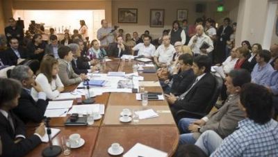 Funcionarios explicaron lo que har�n con la plaza