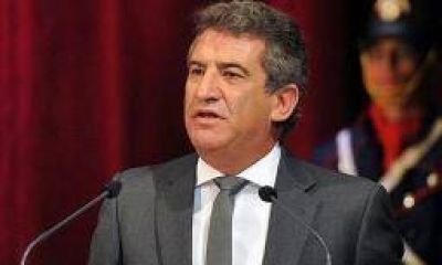 De la mano de Teresita Luna, llega otro presidenciable