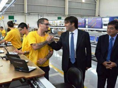 BOSSIO EN MAR DEL PLATA DIJO:"APOSTAR POR LOS JOVENES ES APOSTAR AL FUTURO"
