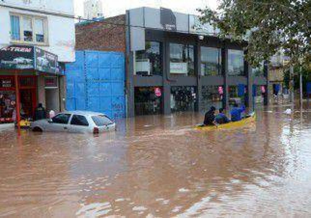 La lluvia caus� graves destrozos y todav�a hay 1.452 evacuados 