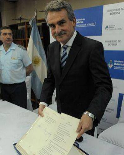 Agust�n Rossi entregar� a Gioja archivos de la �ltima dictadura