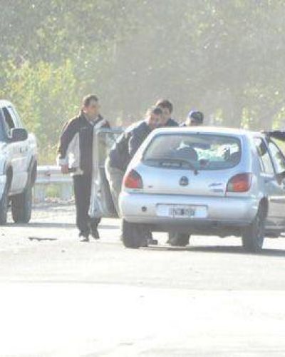 Motociclista grave al ser embestido por una mujer