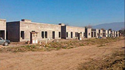 Mutualidad Provincial: Etapa final del plan de viviendas