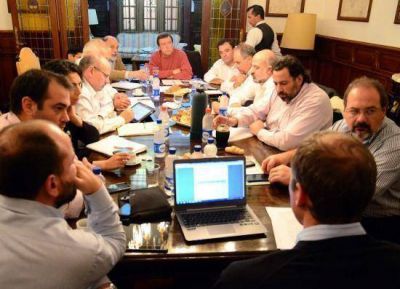 R�o Negro: Se extiende la suspensi�n de clases hasta el martes 8