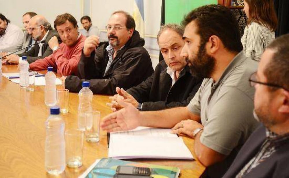 En R�o Negro hay al menos 500 evacuados por la lluvia