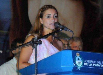 Claudia Panzardi: "Es una alegr�a enorme que Capitanich siga al frente del PJ"