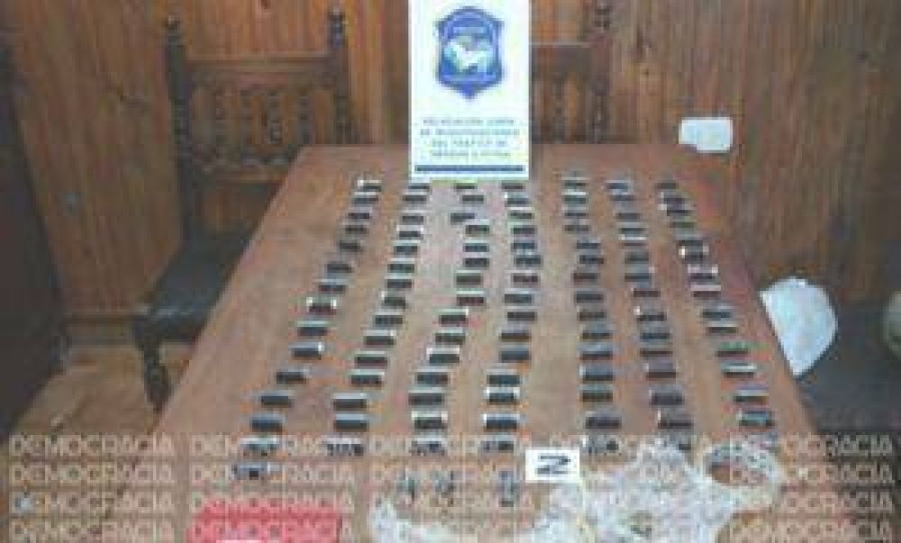 Secuestran m�s de 100 tizas de coca�na en una vivienda de �Cerrito Colorado�