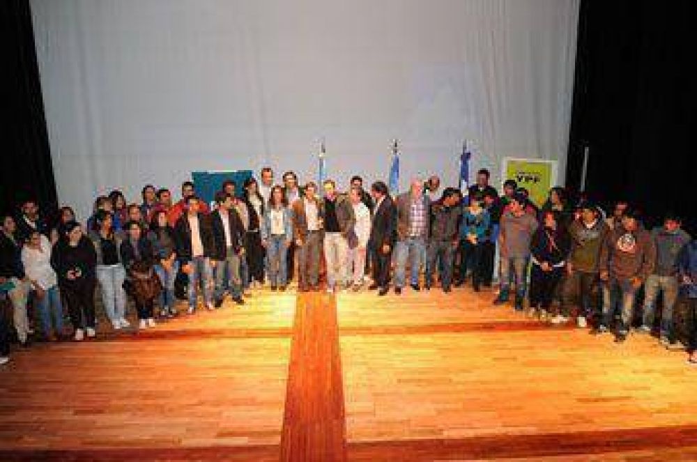 Inauguran cursada de Tecnicatura en Petr�leo