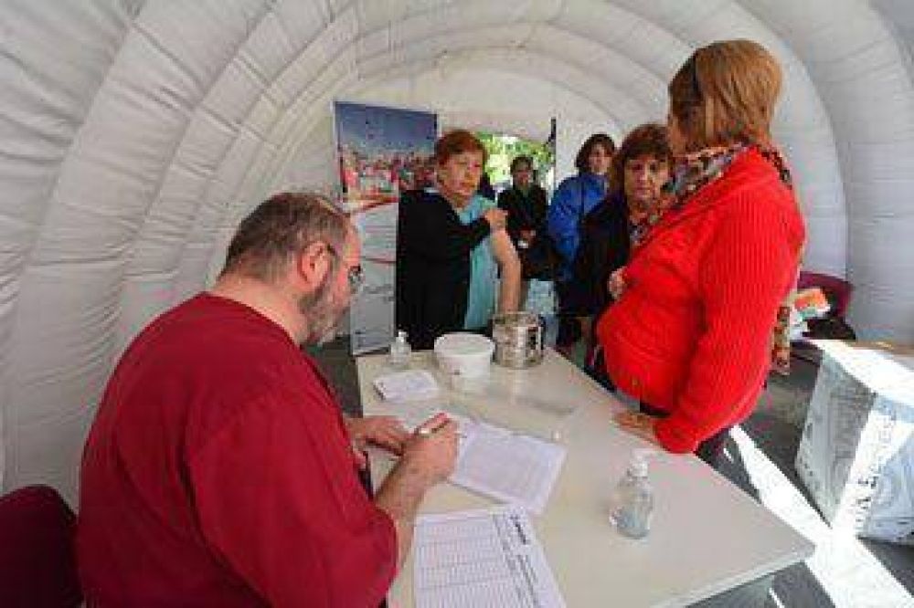 PAMI realiz� plan de vacunaci�n antigripal