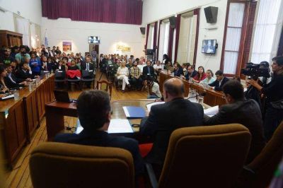 INZA INAUGUR� EL PER�ODO DE SESIONES ORDINARIAS