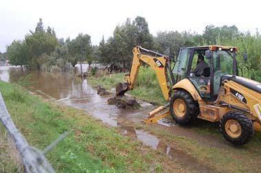 TRABAJOS REALIZADOS EN LA MA�ANA POR LA SECRETAR�A DE OBRAS P�BLICAS