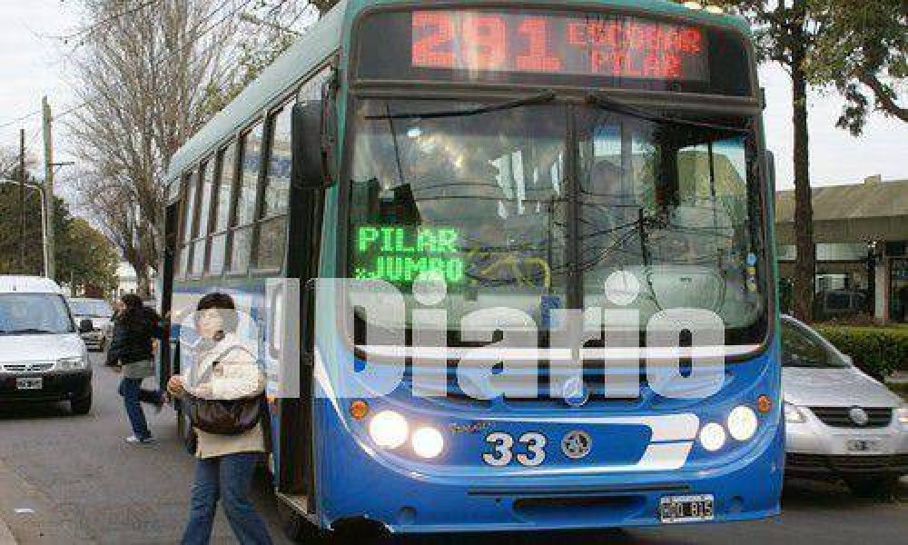 Roban a pasajeros de un colectivo y los detienen en Del Viso