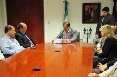 �Hay que trabajar en conjunto para poner a punto las calles de la ciudad�, dijo Isa