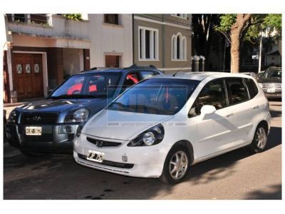 Un hombre se descompens� al volante y colision� contra otro veh�culo