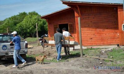 Entregaron la primera vivienda social en los terrenos de Santa Catalina
