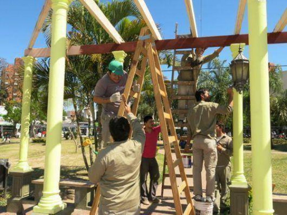 Reciben constancias para la suba de Ayuda Escolar