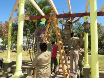Reciben constancias para la suba de Ayuda Escolar