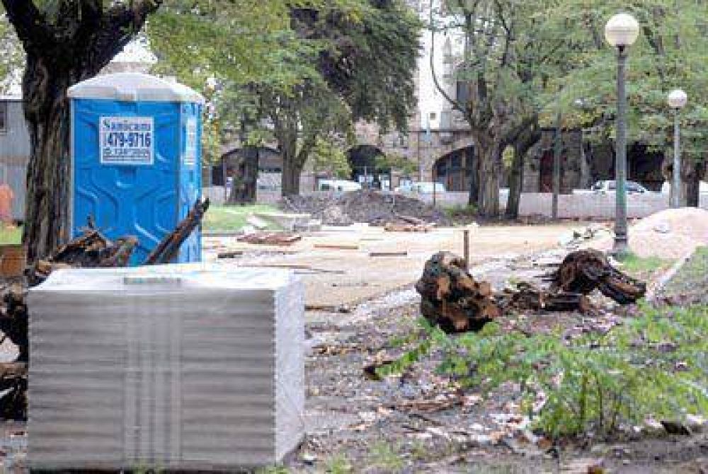 La plaza San Mart�n, fuera de plazo