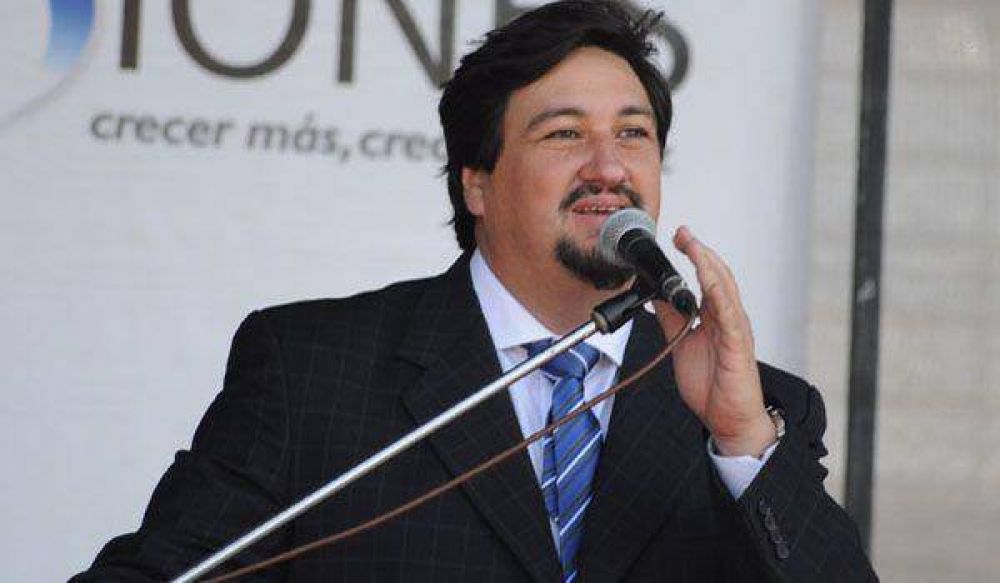 Closs presidir� acto de entrega de recursos a establecimientos de educaci�n t�cnica profesional