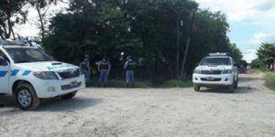 La Polic�a secuestro �tumbera� y detuvo a dos personas durante un allanamiento
